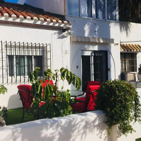 Preciosa Casita Junto Al Mar-2